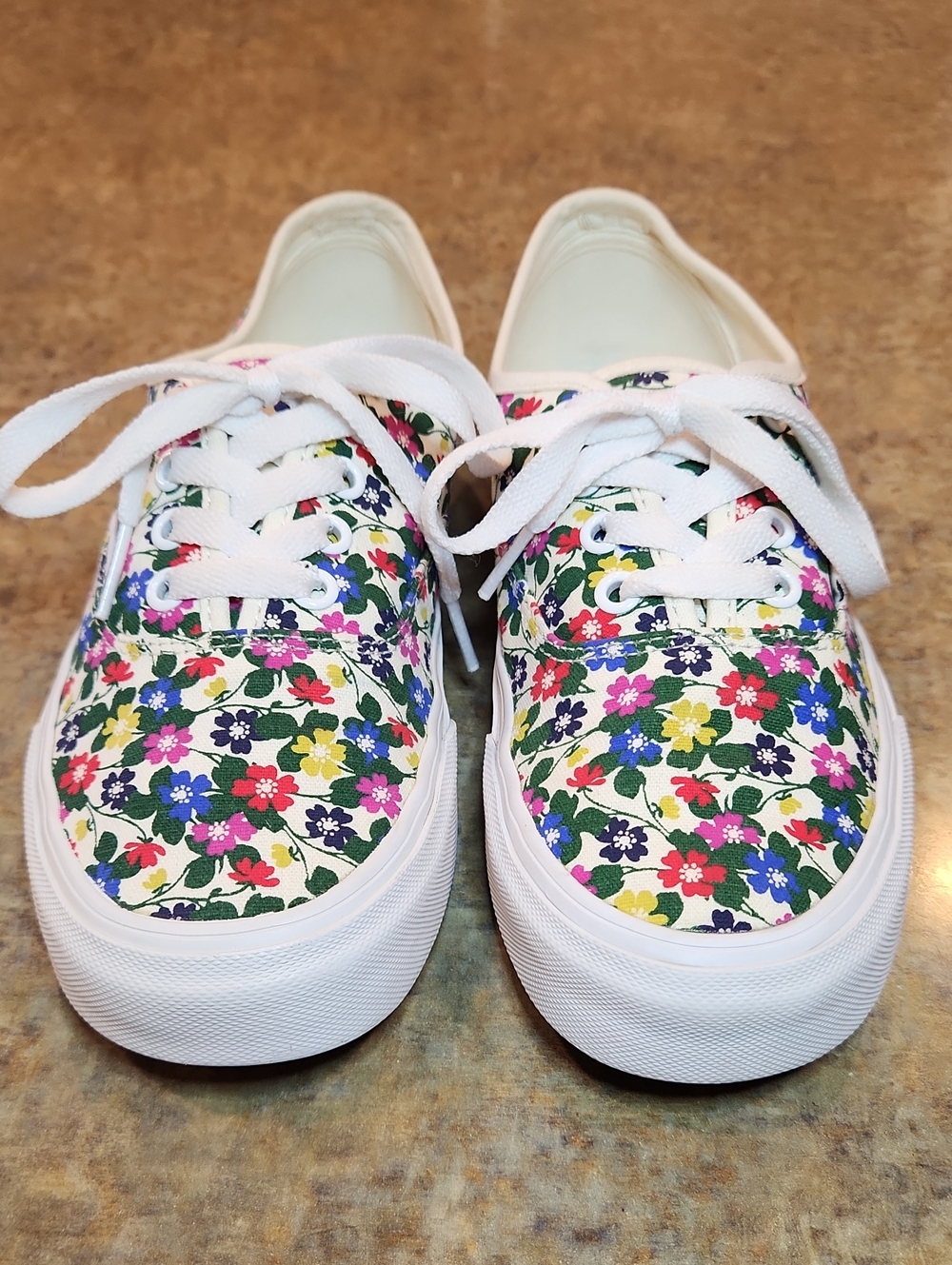 Vans Floral Sneaker - Picture 3 of 9